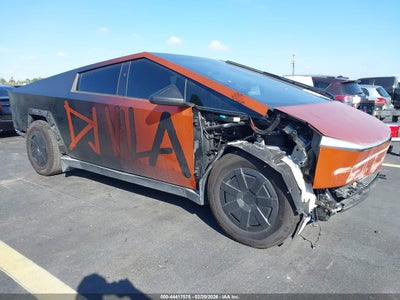 TESLA CYBERTRUCK 2024