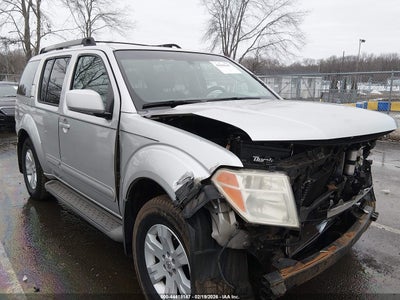 NISSAN PATHFINDER 2005