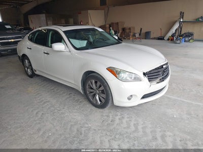 INFINITI M37 2011