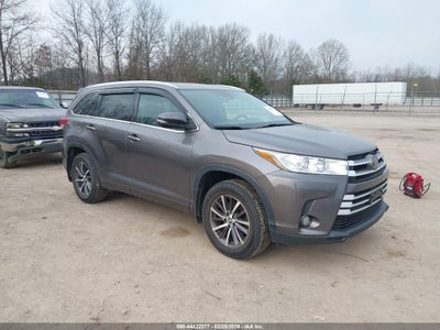TOYOTA HIGHLANDER 2017