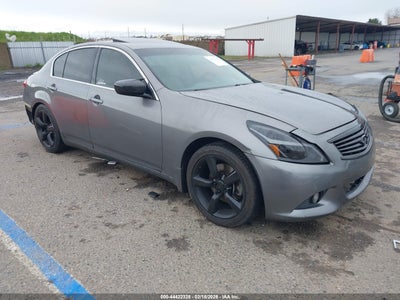 INFINITI G37 2013