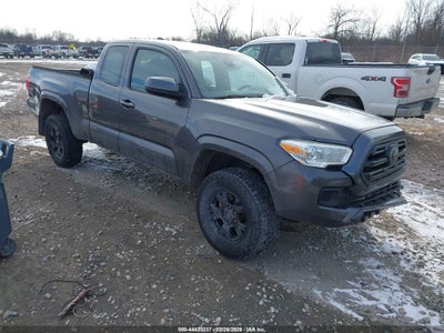 TOYOTA TACOMA 2018