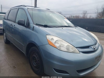 TOYOTA SIENNA 2008