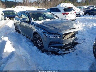 VOLVO V90 CROSS COUNTRY 2018