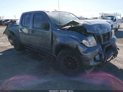 NISSAN FRONTIER 2017