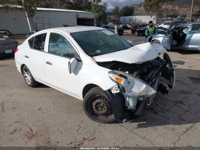 NISSAN VERSA 2016