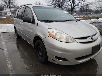 TOYOTA SIENNA 2009