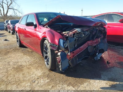 CHRYSLER 300 2019