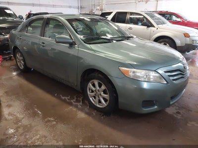 TOYOTA CAMRY 2010
