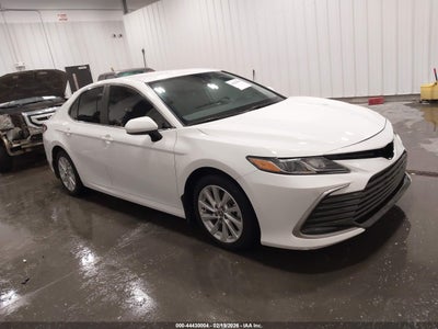TOYOTA CAMRY 2023