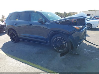 TOYOTA GRAND HIGHLANDER 2024