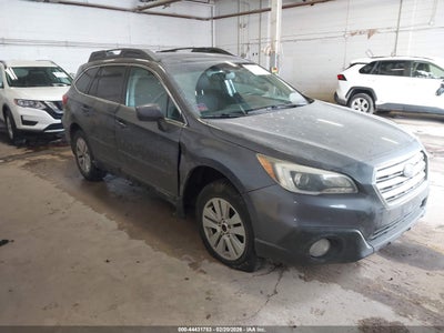 SUBARU OUTBACK 2016