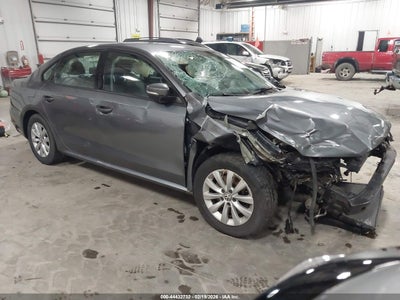 VOLKSWAGEN PASSAT 2015