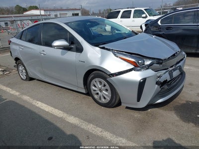 TOYOTA PRIUS 2021