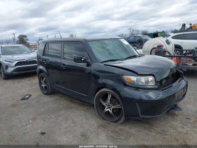 SCION XB 2010