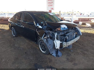 NISSAN VERSA 2018