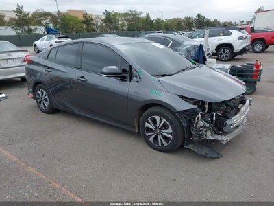TOYOTA PRIUS PRIME 2017