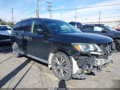 NISSAN PATHFINDER 2018