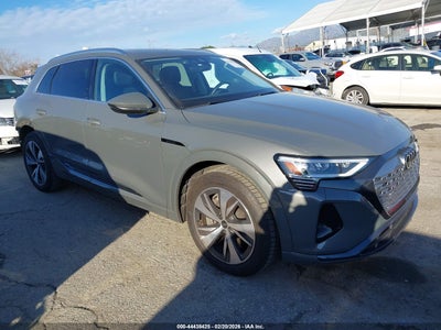 AUDI Q8 E-TRON 2024