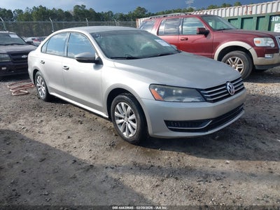 VOLKSWAGEN PASSAT 2012