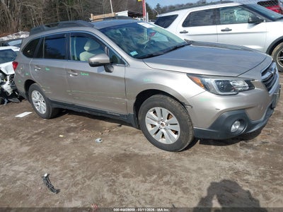 SUBARU OUTBACK 2019