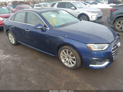 AUDI A4 2023
