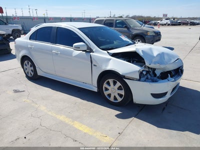MITSUBISHI LANCER 2015