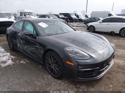 PORSCHE PANAMERA 2022