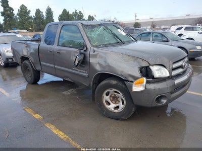 TOYOTA TUNDRA 2004