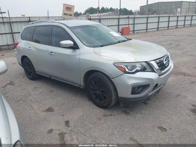 NISSAN PATHFINDER 2017