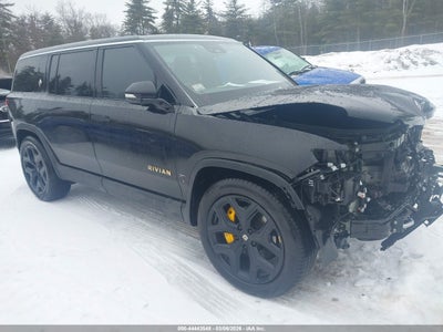 RIVIAN R1S 2023