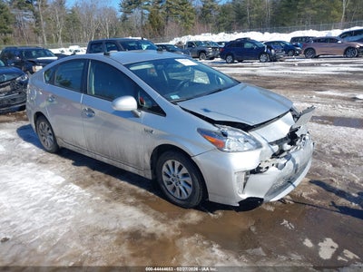 TOYOTA PRIUS PLUG-IN 2013