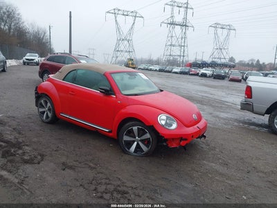 VOLKSWAGEN BEETLE 2015