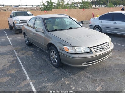 TOYOTA CAMRY 2001