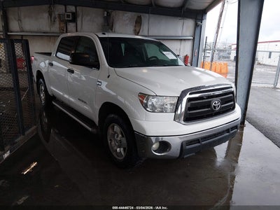 TOYOTA TUNDRA 2010