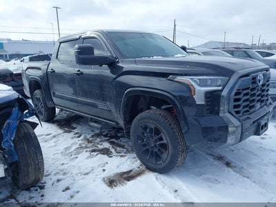 TOYOTA TUNDRA 2026