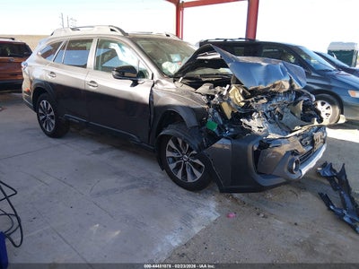 SUBARU OUTBACK 2025