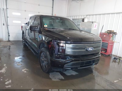 FORD F-150 LIGHTNING 2024