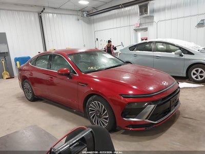 HYUNDAI SONATA HYBRID 2025