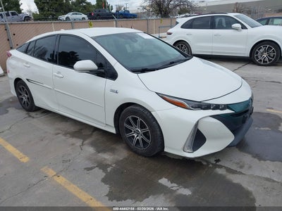 TOYOTA PRIUS PRIME 2017