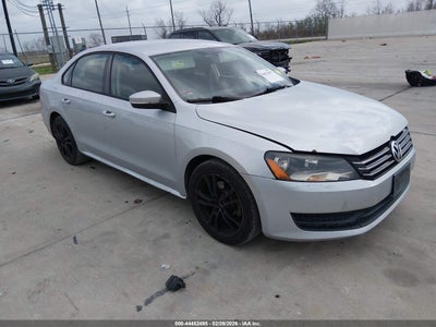 VOLKSWAGEN PASSAT 2012