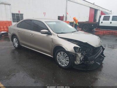 VOLKSWAGEN PASSAT 2015