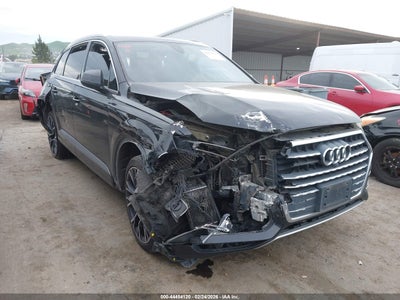 AUDI Q7 2017