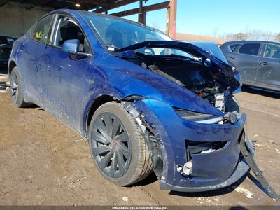 TESLA MODEL Y 2026