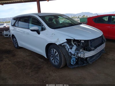 CHRYSLER PACIFICA HYBRID 2023