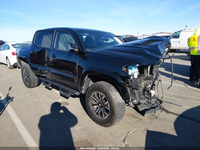 TOYOTA TACOMA 2023