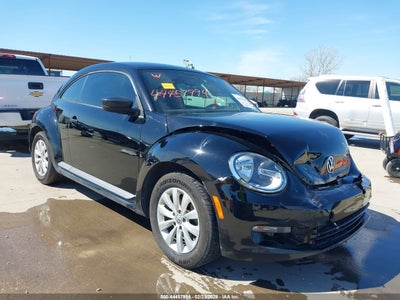 VOLKSWAGEN BEETLE 2014