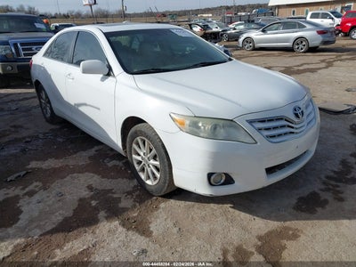 TOYOTA CAMRY 2011