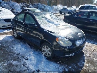 HYUNDAI ACCENT 2010