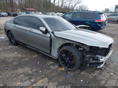 BMW 750I 2021